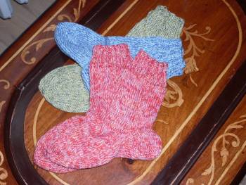 Drei paar Kindersocken